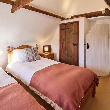 Host & Stay - Bere Cottage Canterbury Kültér fotó